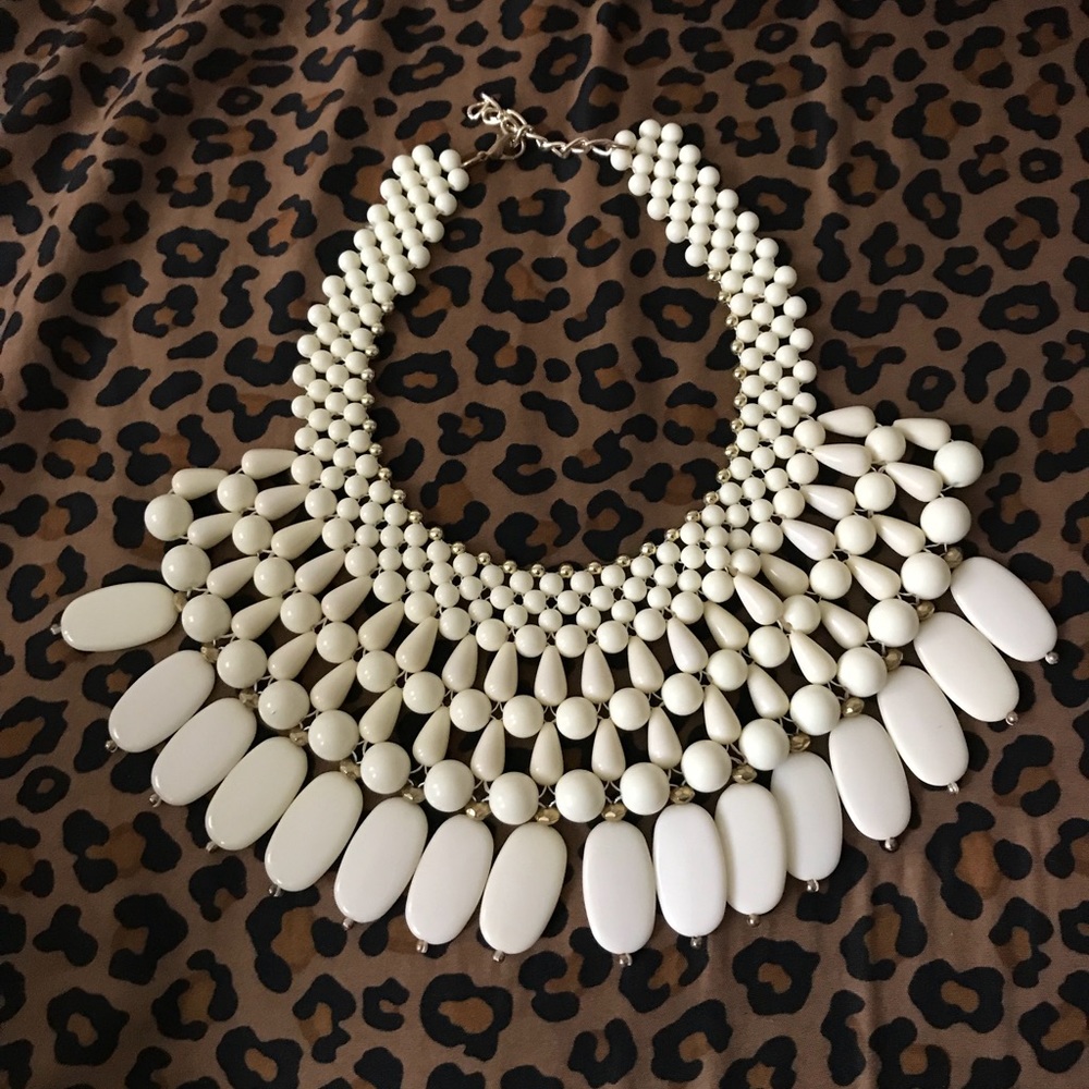 White necklace